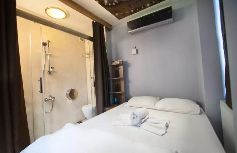 هتل هاستل استی این تقسیم استانبول